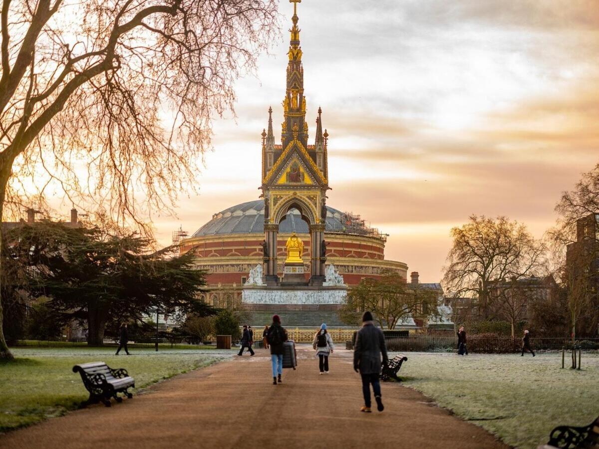 1-Bed Apartment, Close To Kensington Olympia With Free Wi-Fi & Netflix 伦敦 外观 照片