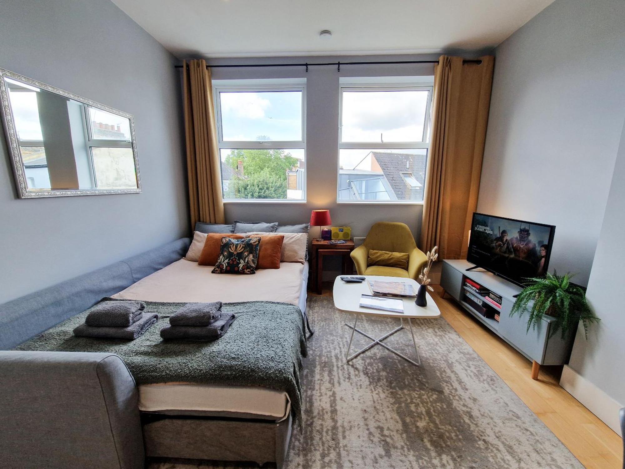 1-Bed Apartment, Close To Kensington Olympia With Free Wi-Fi & Netflix 伦敦 外观 照片