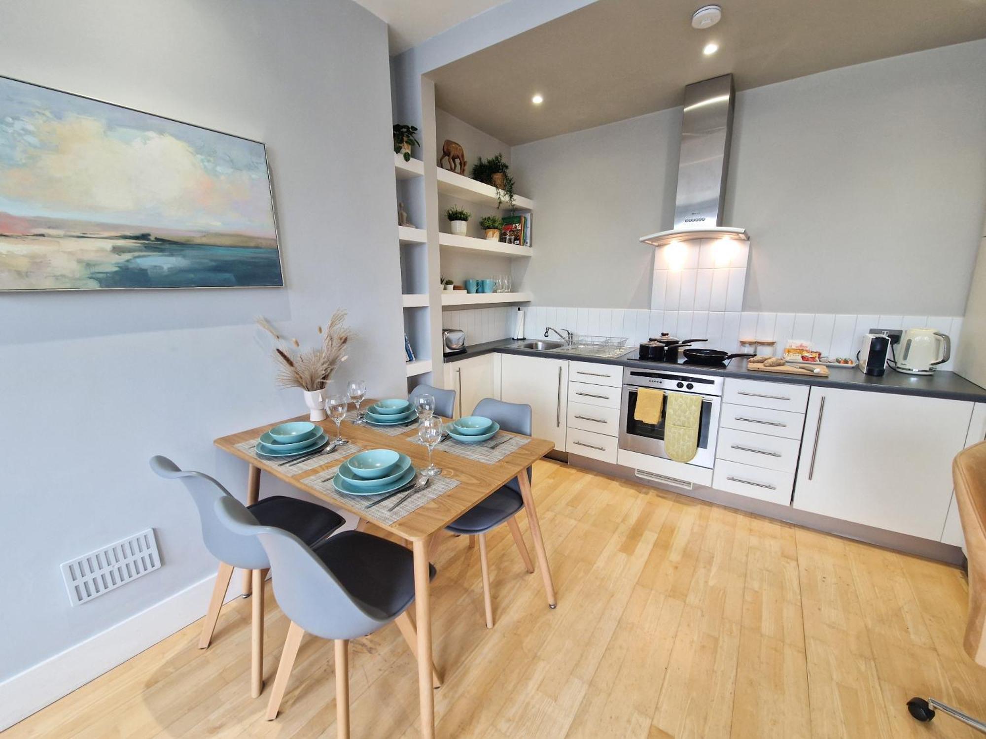 1-Bed Apartment, Close To Kensington Olympia With Free Wi-Fi & Netflix 伦敦 外观 照片